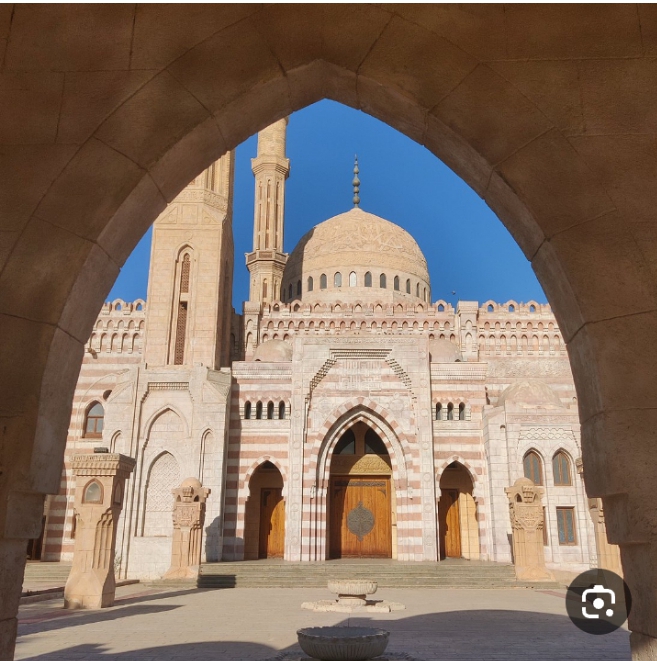 مسجد المصطفى .. أيقونة الروح والجمال بمدينة السلام
الحكاية رقم (١٣)